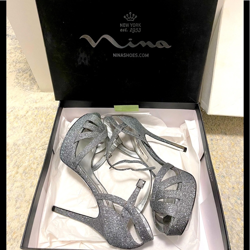 EUC Nina Senora Gunmetal High Heels In Glittery Silver With 5 Inches Heels - Picture 3 of 13